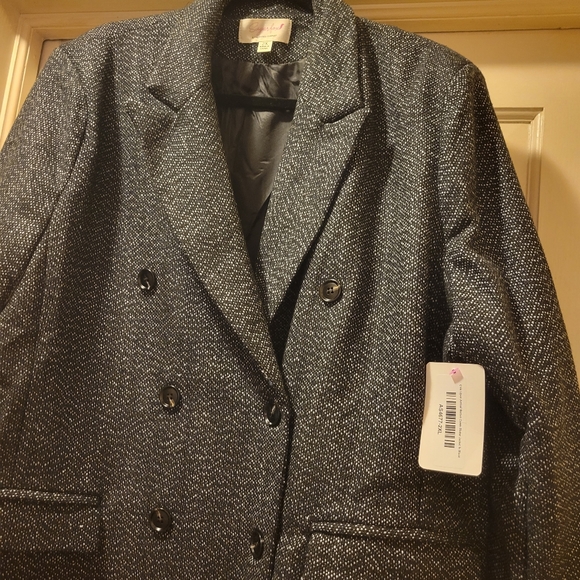 NWT beautiful blazer - Picture 2 of 16